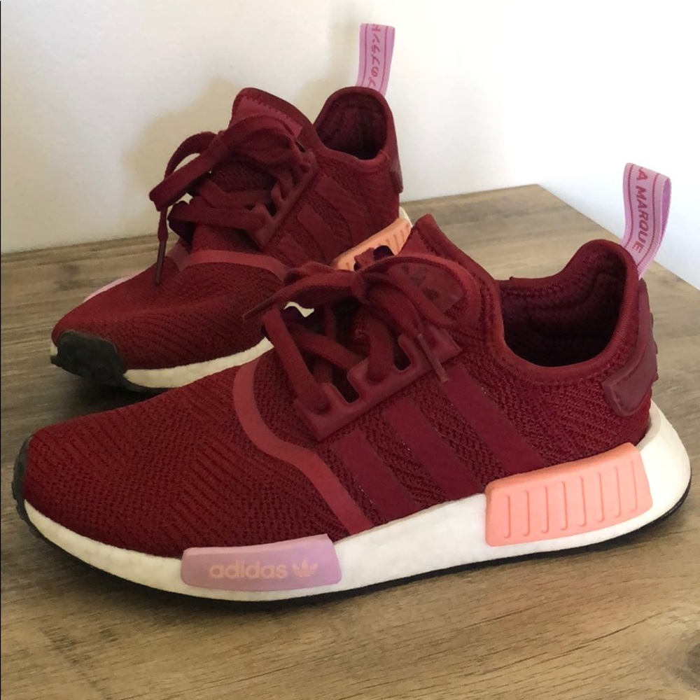 Adidas NMD R1 women’s shoe